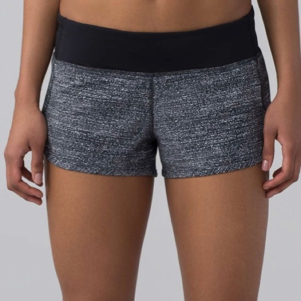 Lululemon Speed Up Short (2.5")